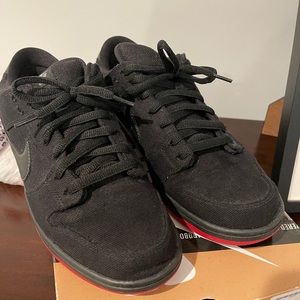 Nike SB Dunk Low Pro Premium Levi’s Black Denim